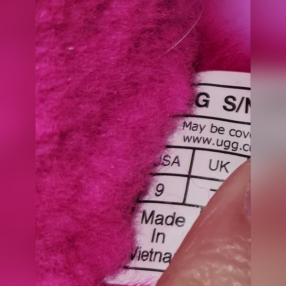 UGG Fluff Yeah Slides! - Picture 9 of 9